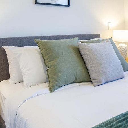 1 Bedroom 1 Bath, Executive Escape, Northlands Mall Christchurch Exteriér fotografie
